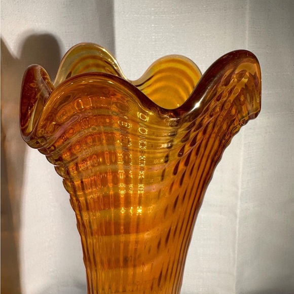 Vintage Imperial Carnival Glass Marigold Ripple Swung Vase - Picture 13 of 15